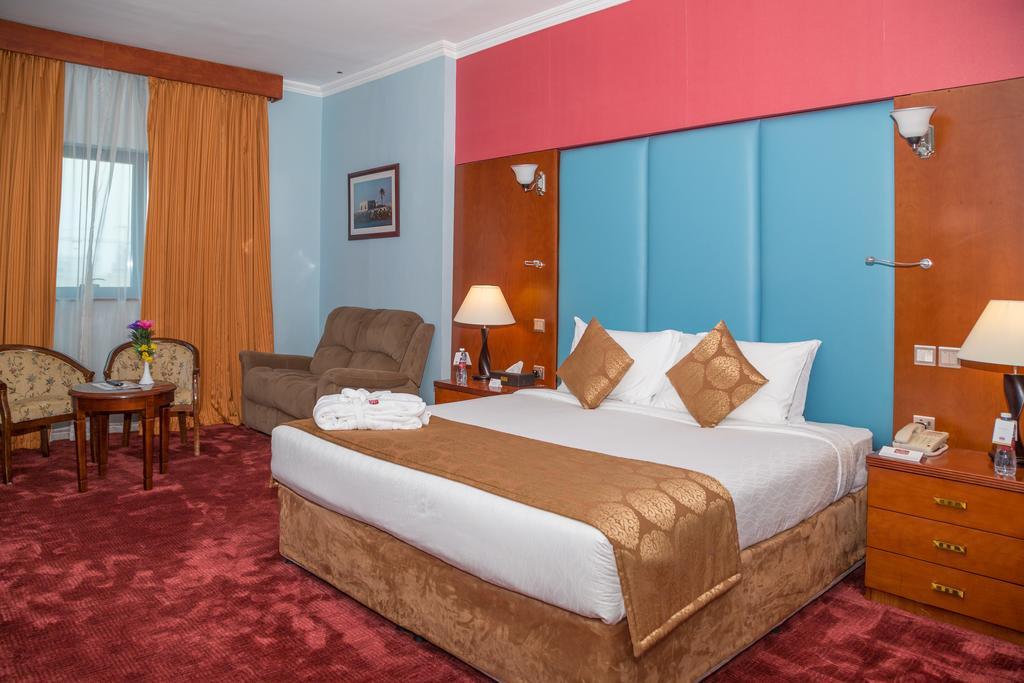 The Park Hotel Formerly Дубай Экстерьер фото